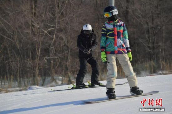 ��ѩ��(��i)�������ڼ����е�ѩ��(ch��ng)��ѩ��(�Y�ψD)���� �z